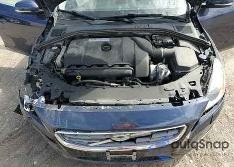 2012 Volvo S60 T6 z USA, uszkodzony, nr VIN YV1902FHXC2043537